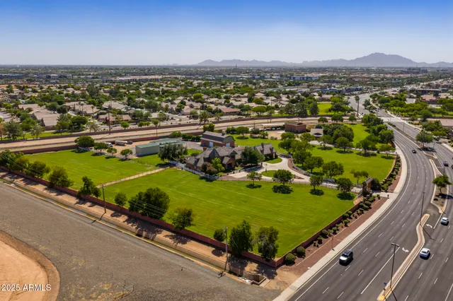 $5,000,000 | 2025 South Val Vista Drive, Gilbert, AZ 85295