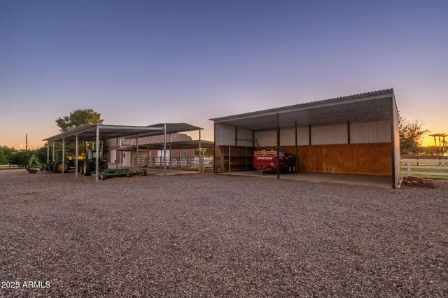 $5,000,000 | 2025 South Val Vista Drive, Gilbert, AZ 85295