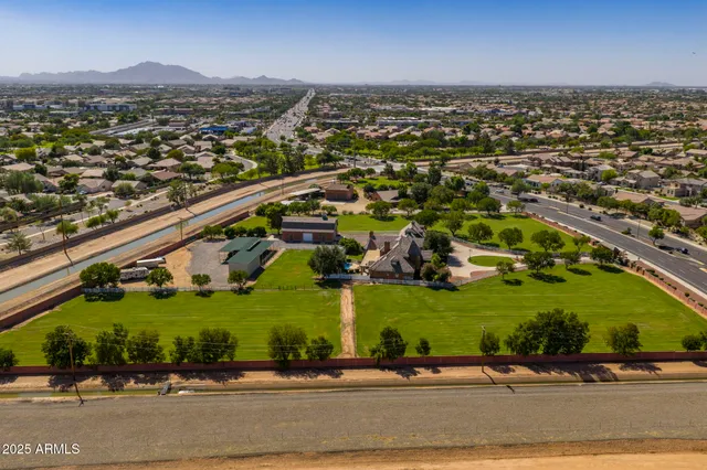 $5,000,000 | 2025 South Val Vista Drive, Gilbert, AZ 85295