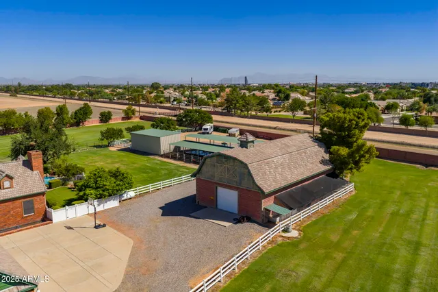 $5,000,000 | 2025 South Val Vista Drive, Gilbert, AZ 85295