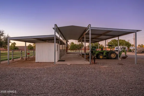 $5,000,000 | 2025 South Val Vista Drive, Gilbert, AZ 85295