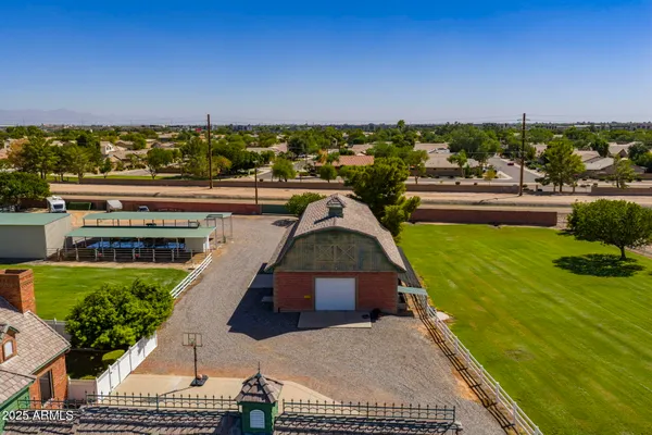 $5,000,000 | 2025 South Val Vista Drive, Gilbert, AZ 85295