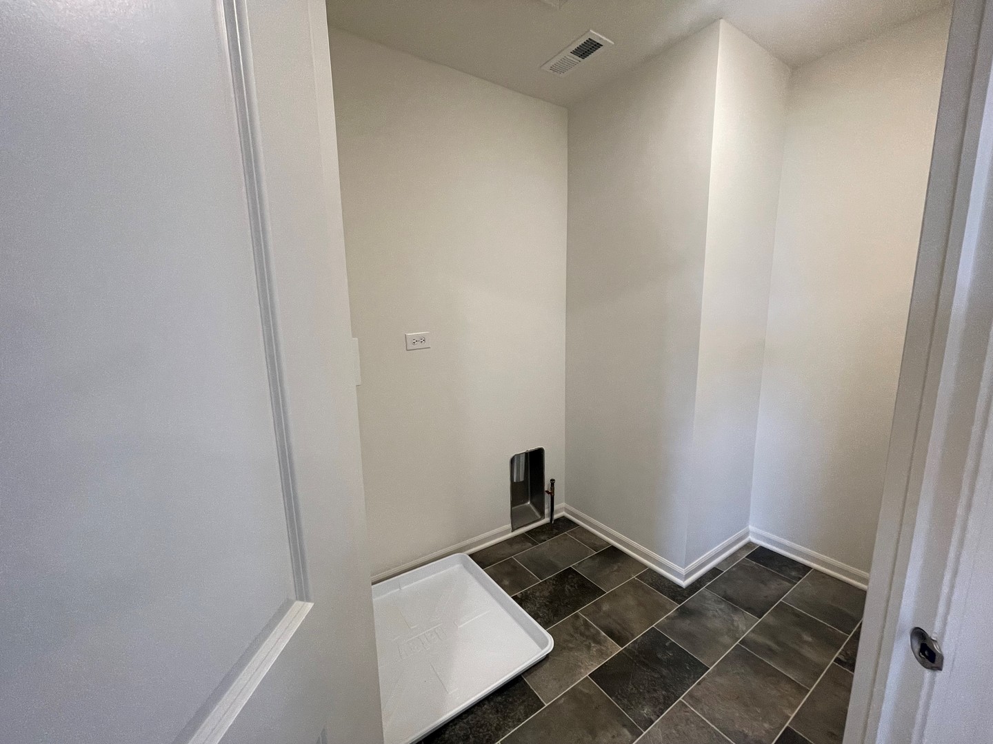 786 Westbury Drive Cary, IL 60013 - Photo 22 of 31