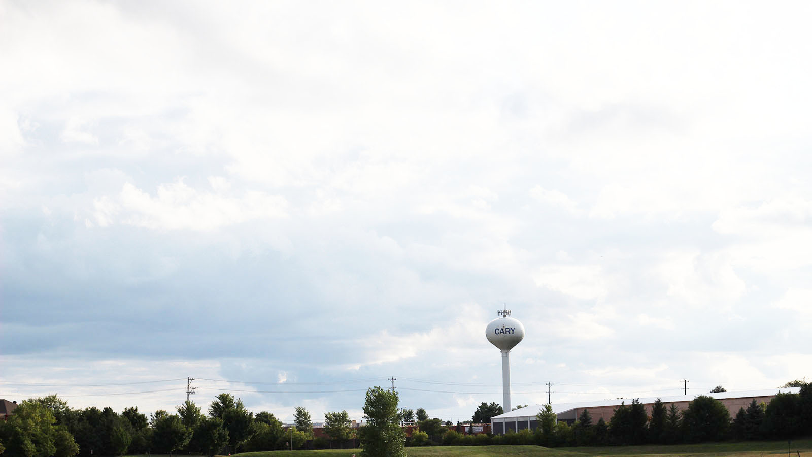 786 Westbury Drive Cary, IL 60013 - Photo 23 of 31 a view of a city