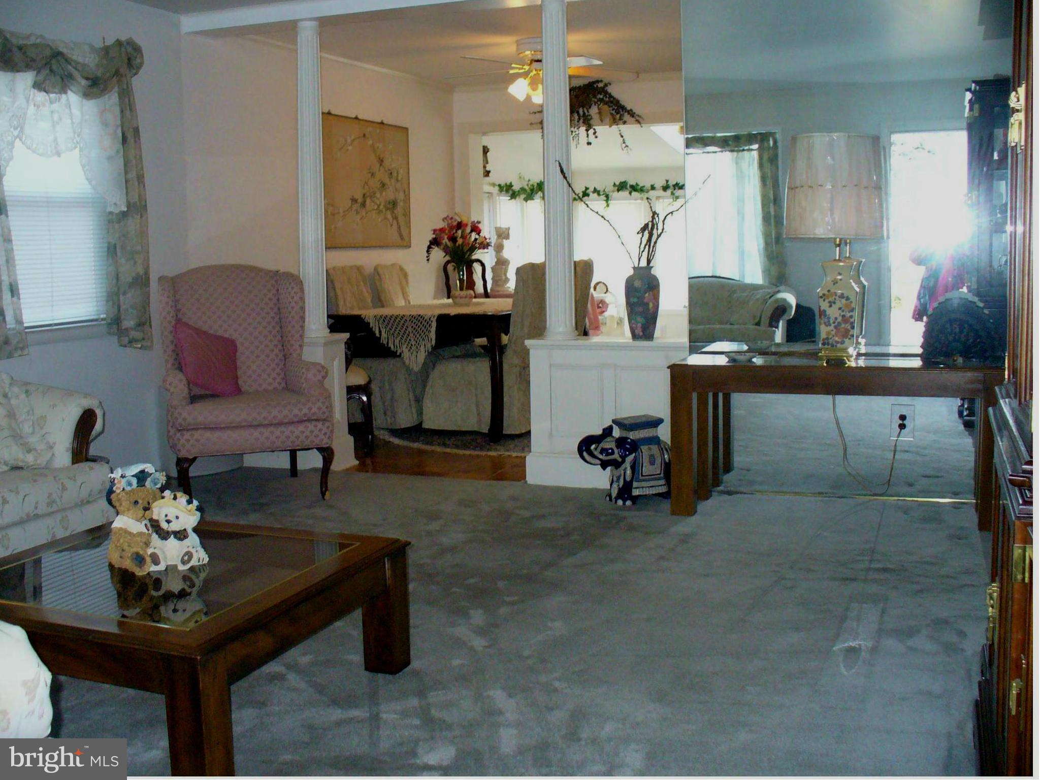 2307 Cider Mill Road Baltimore, MD 21234 - Photo 12 of 23 Living Room View