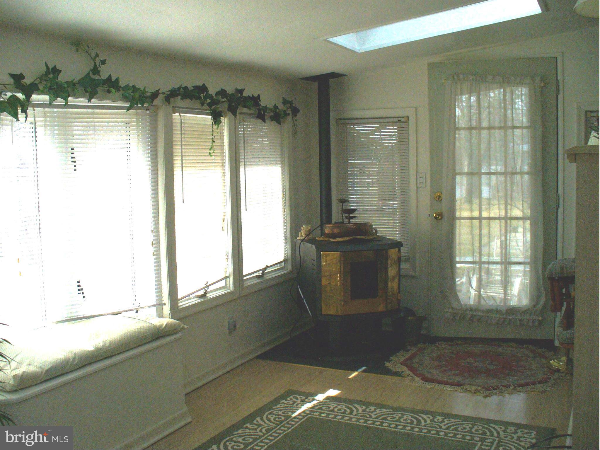 2307 Cider Mill Road Baltimore, MD 21234 - Photo 8 of 23 Sun Room