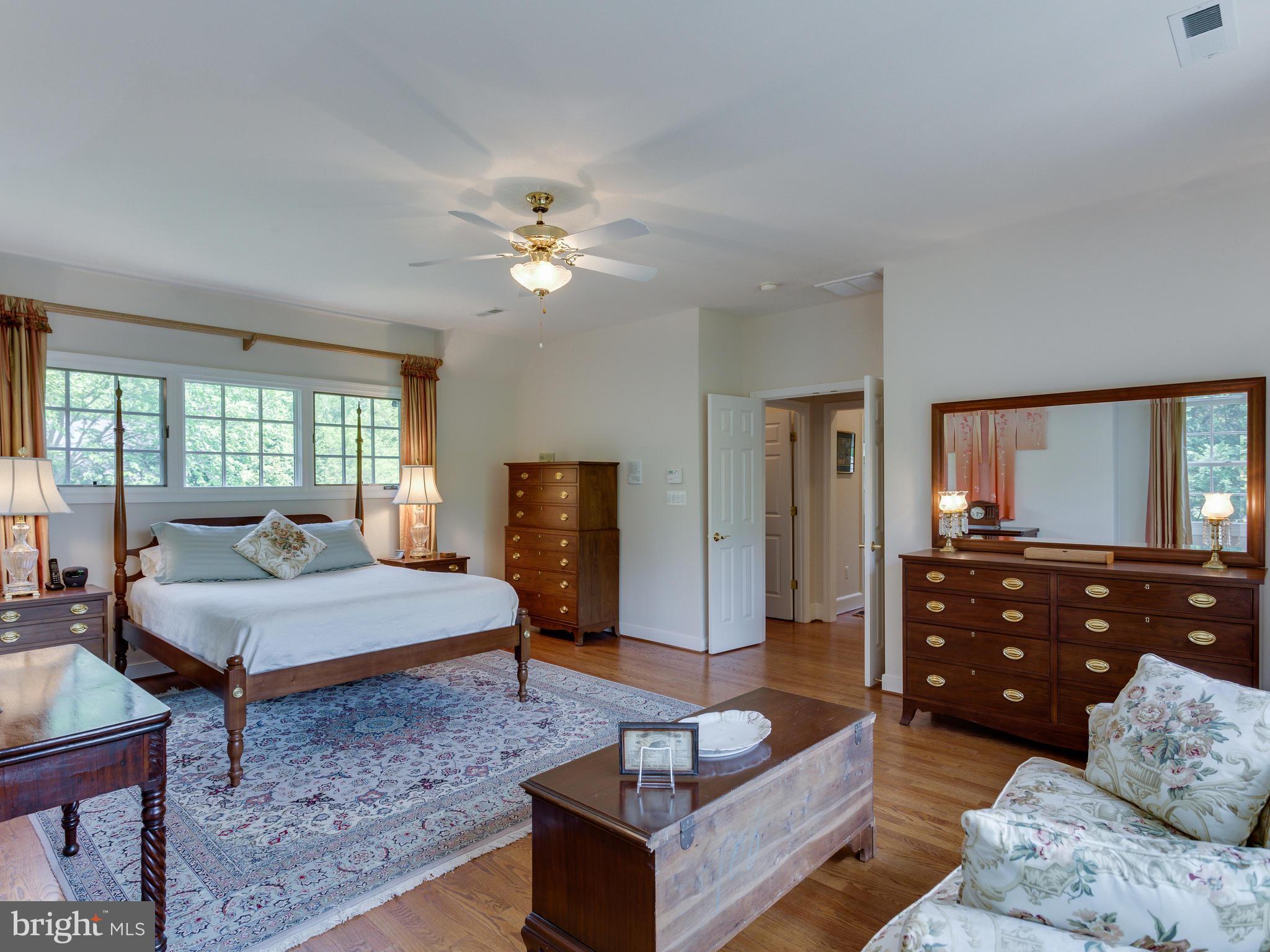 6316 Georgetown Pike McLean, VA 22101 - Photo 18 of 26 Bedroom (Master)