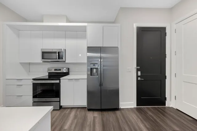 $3,700 | 121 34th Street, Unit 613, Union City, NJ 07087