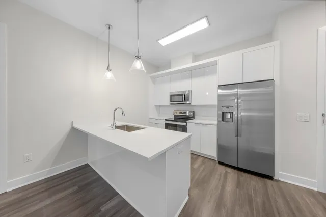 $3,700 | 121 34th Street, Unit 613, Union City, NJ 07087