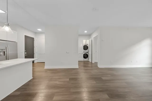 $3,700 | 121 34th Street, Unit 613, Union City, NJ 07087