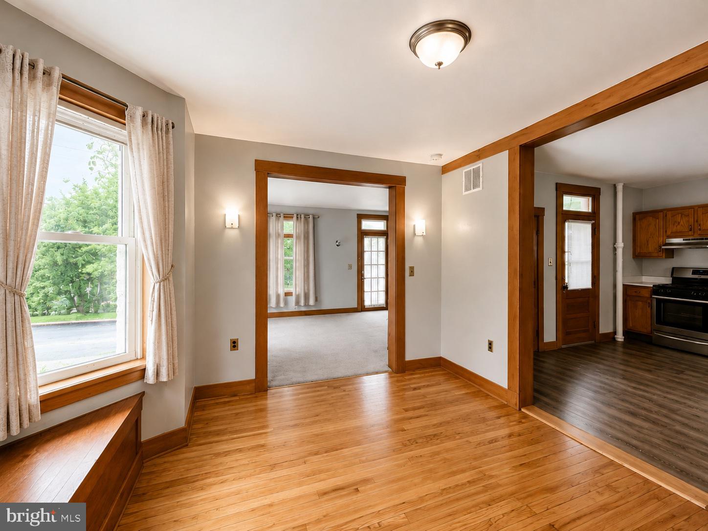 608 North Point Road Baltimore, MD 21224 - Photo 8 of 23