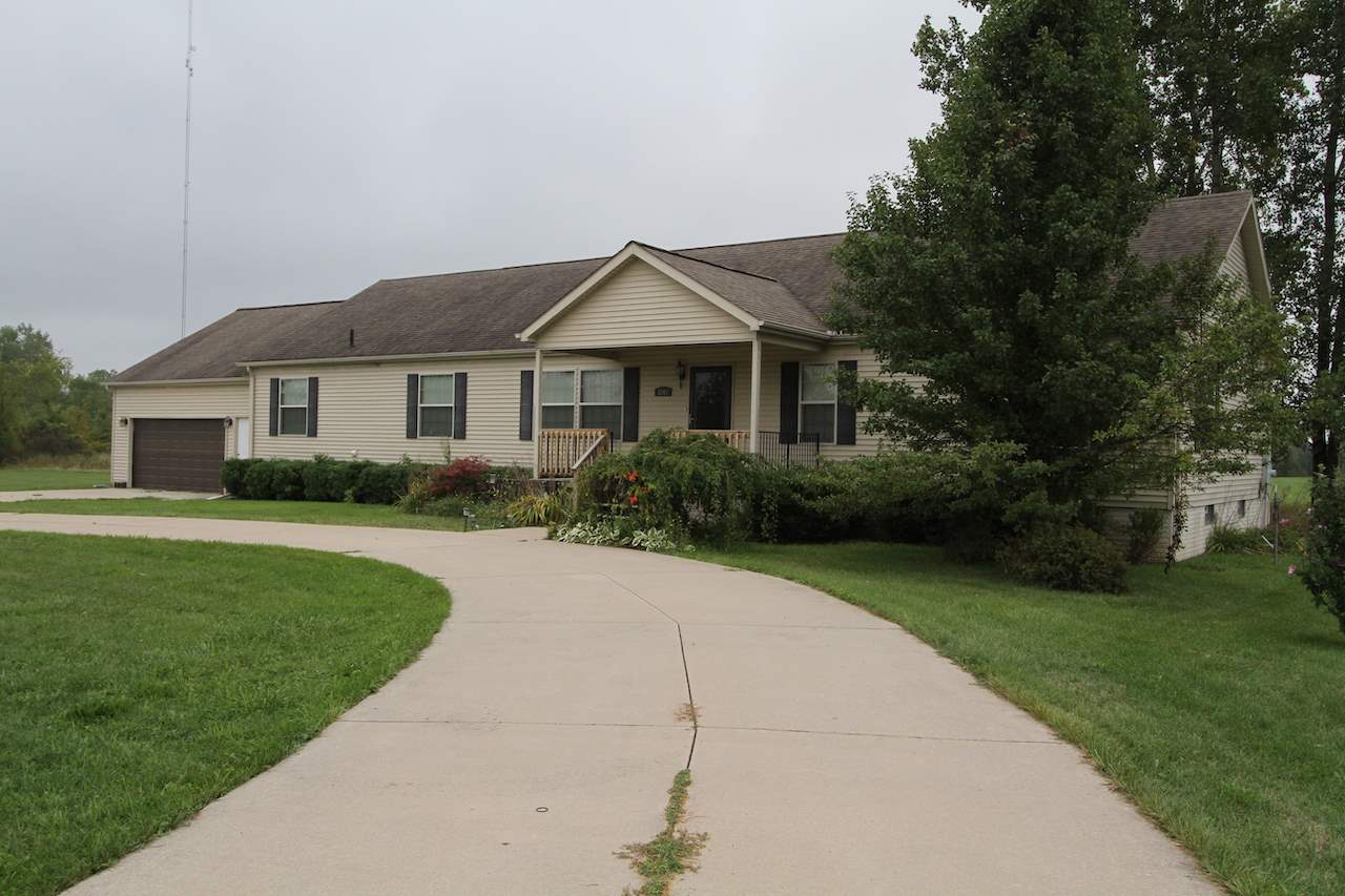 8241 Marquette Road Goodells, MI 48027 - Photo 3 of 32 31394296-2.JPG