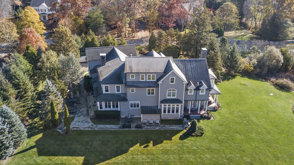 2 Stonegate Lane Dover, MA 02030 - Photo 3 of 28 front view of house with a yard