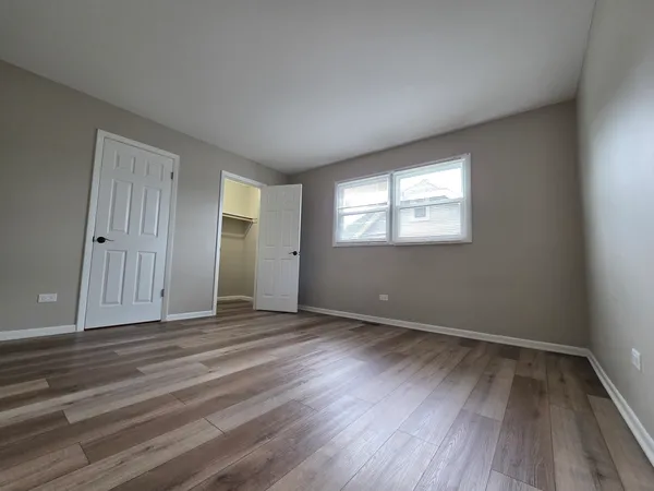$2,200 | 43 West Ann Street, Unit 2, Lombard, IL 60148