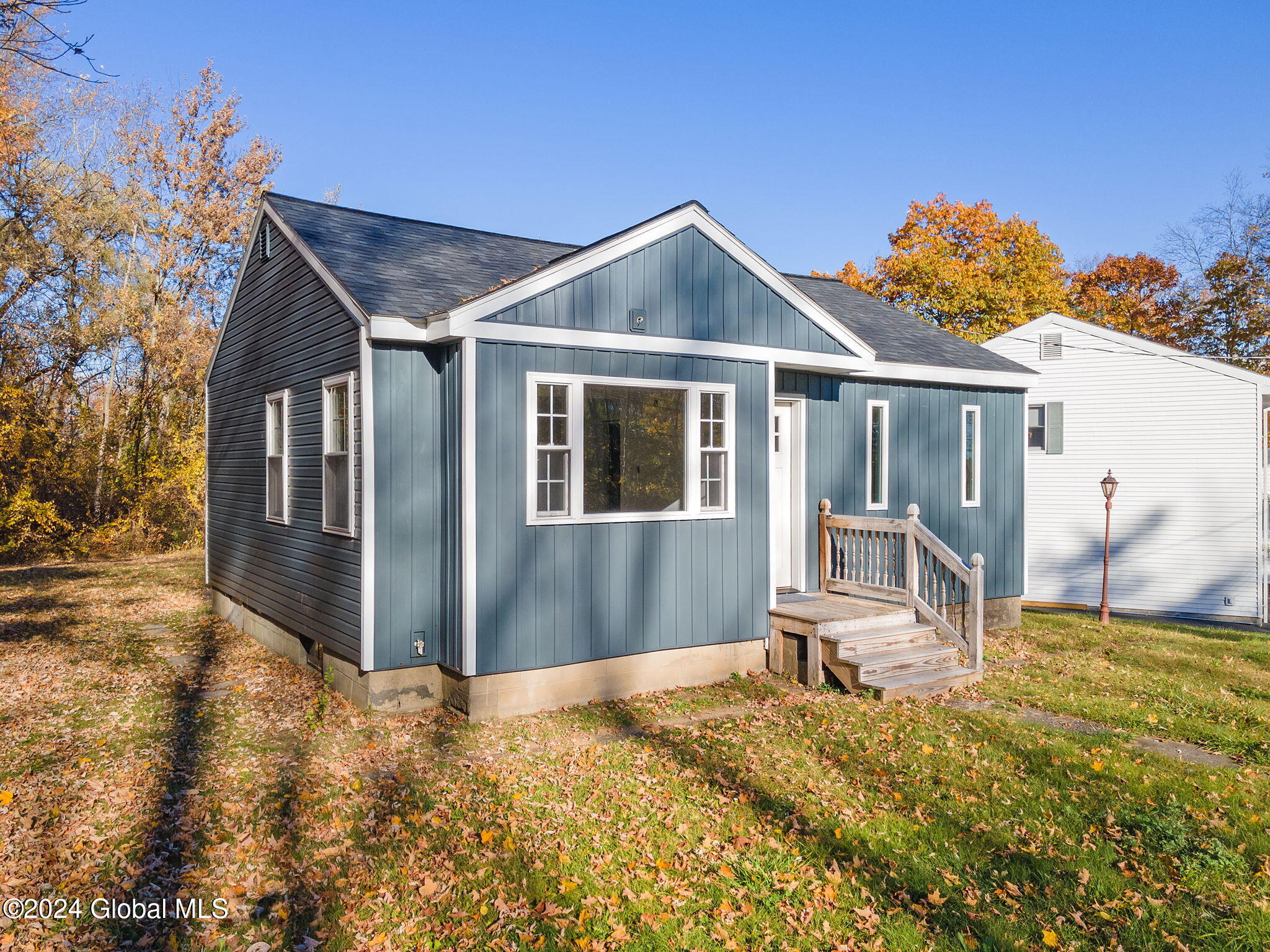 388 Gordon Road Rotterdam, NY 12306 - Photo 2 of 26 4-388GordonRd_04