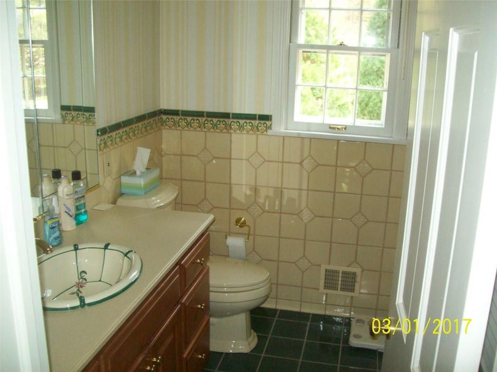 177 Topsfield Road Upper St. Clair, PA 15241 - Photo 14 of 22 Gallery Image 14