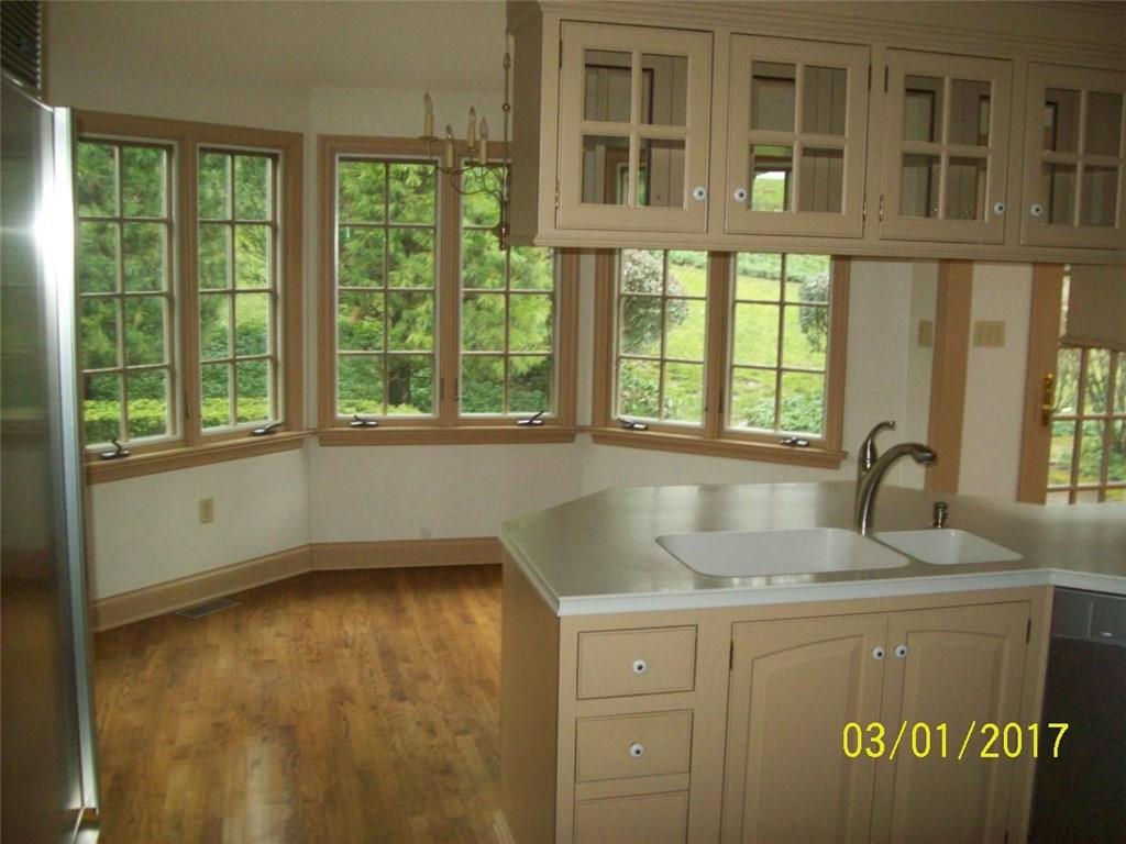 177 Topsfield Road Upper St. Clair, PA 15241 - Photo 3 of 22 Kitchen