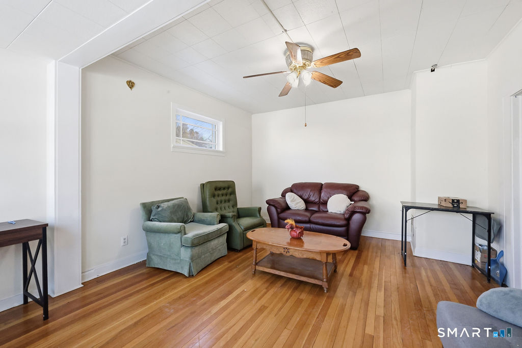 33 Baggott Street West Haven, CT 06516 - Photo 11 of 36