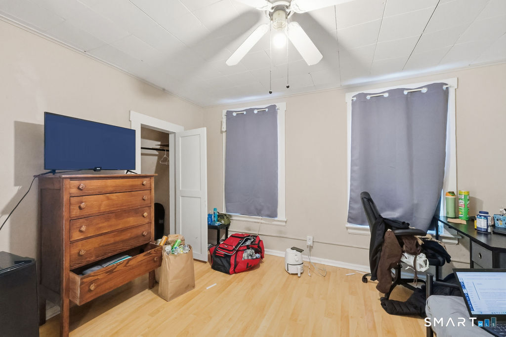 33 Baggott Street West Haven, CT 06516 - Photo 25 of 36