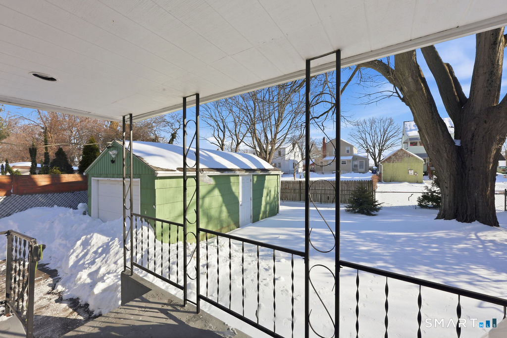 33 Baggott Street West Haven, CT 06516 - Photo 5 of 36