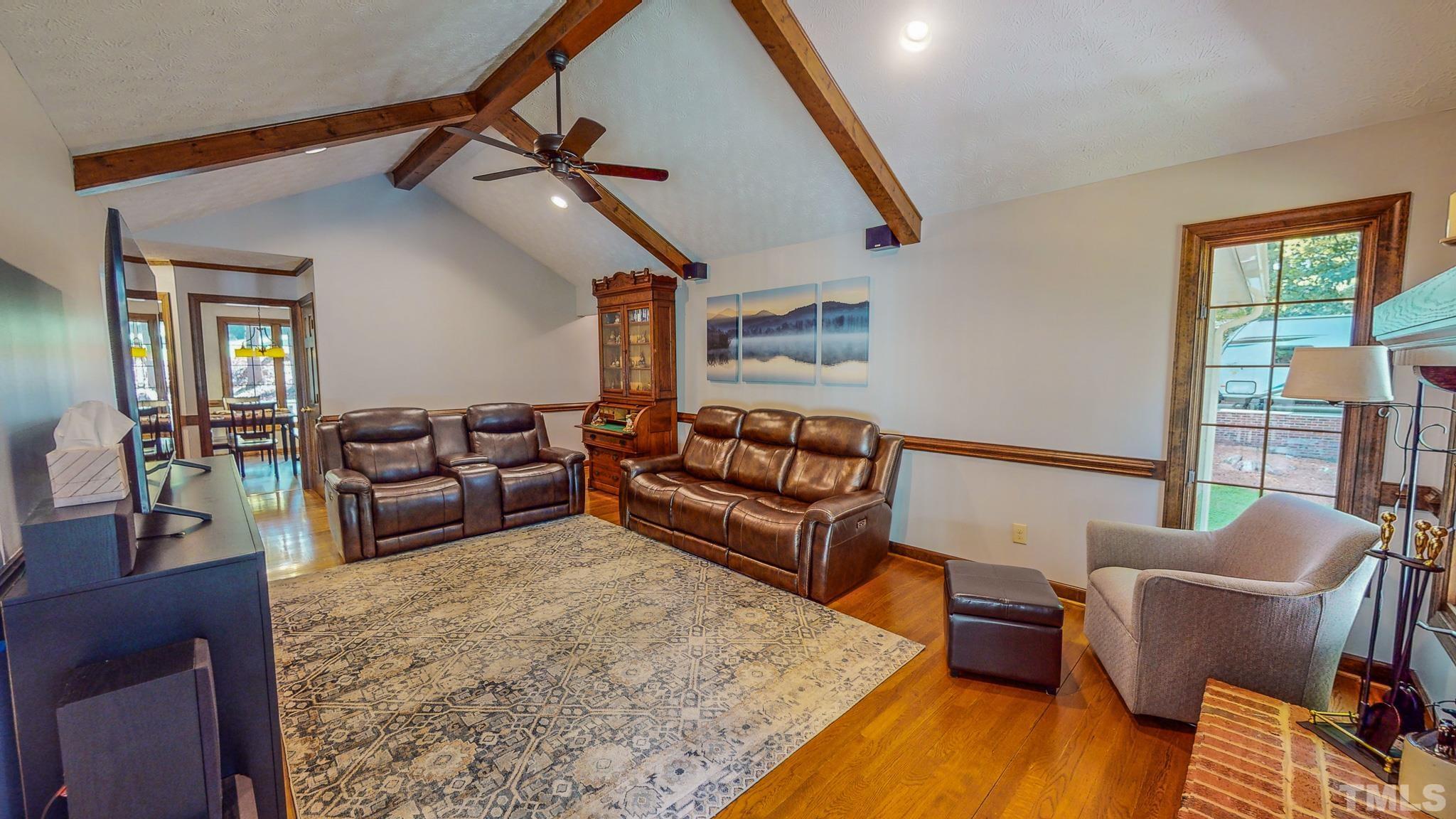 415 North Ridge Circle Roxboro, NC 27574 - Photo 11 of 59 a living room with furniture