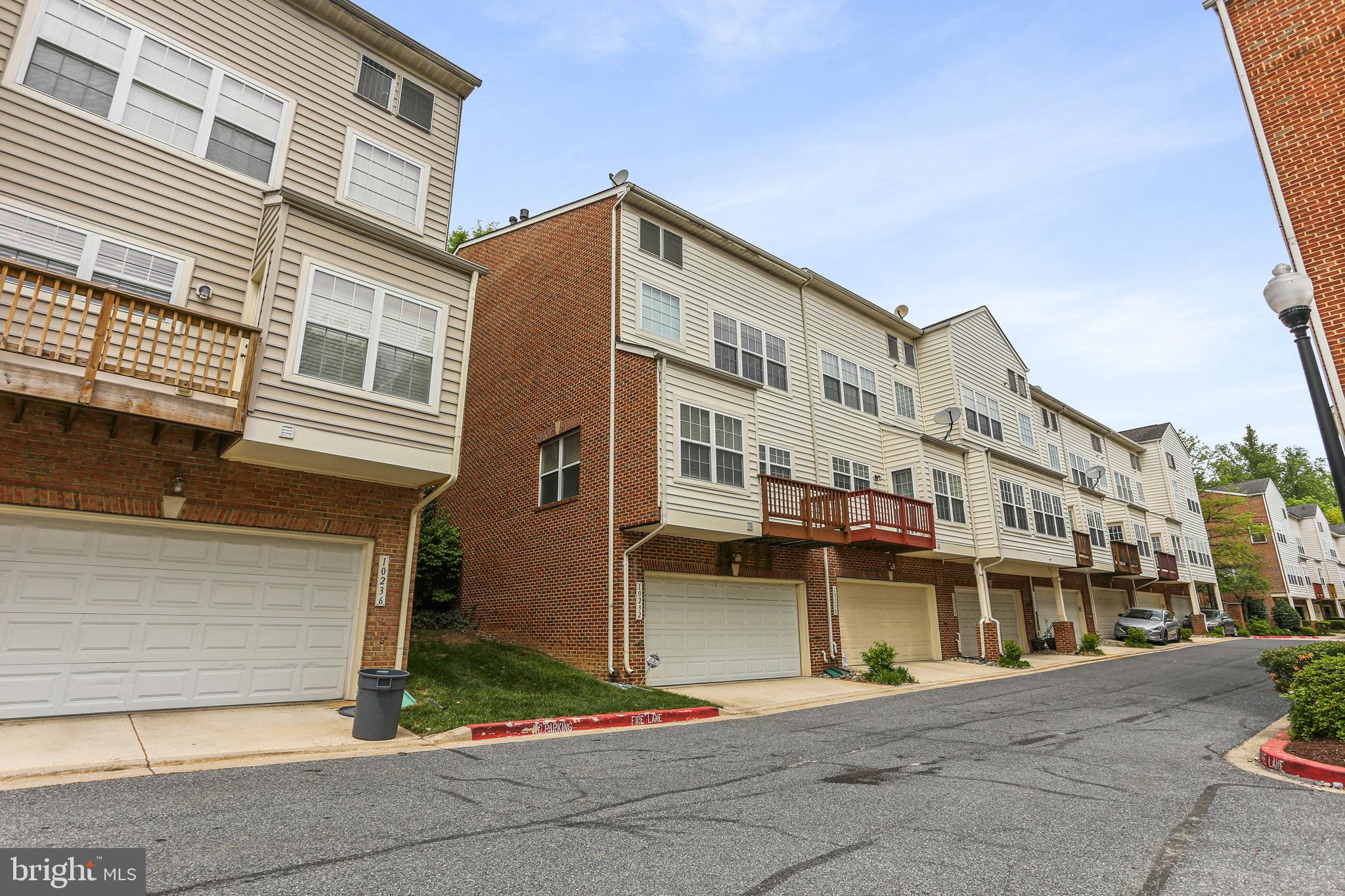 10232 Rutland Round Road, Unit 24 Columbia, MD 21044 - Photo 29 of 31 a front view of a building