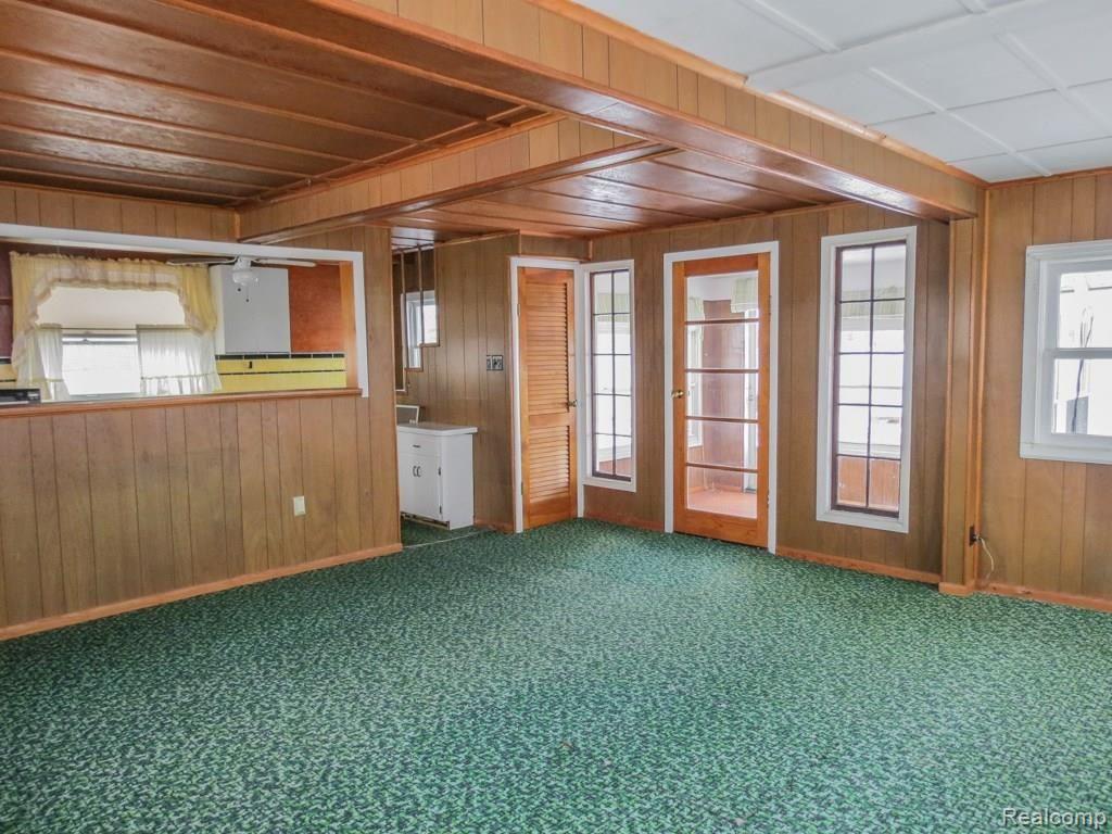 9232 Dexter-Pinckney Road Pinckney, MI 48169 - Photo 10 of 22 IMG_5339-2.jpg