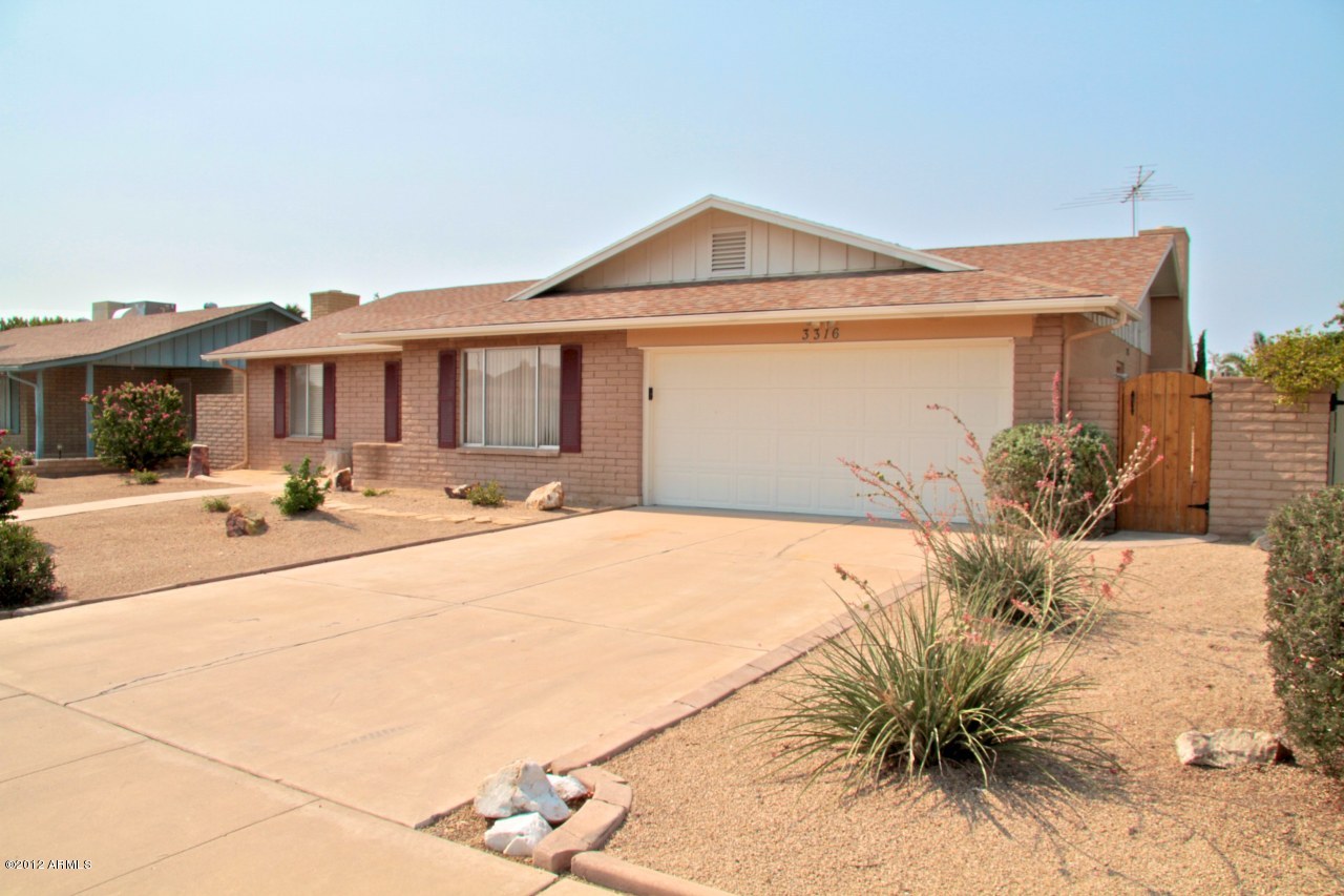 3316 West Gary Road Phoenix, AZ 85029 - Photo 2 of 57 Front New East Gate