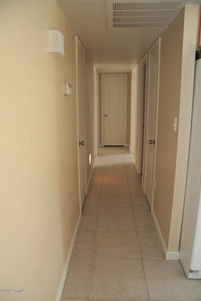 3316 West Gary Road Phoenix, AZ 85029 - Photo 33 of 57 Hallway