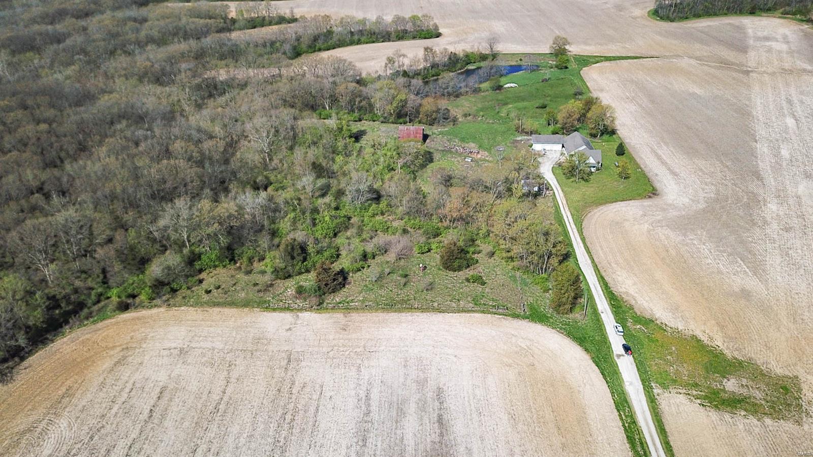 27281 Quarton Road Palmyra, IL 62674 - Photo 1 of 65