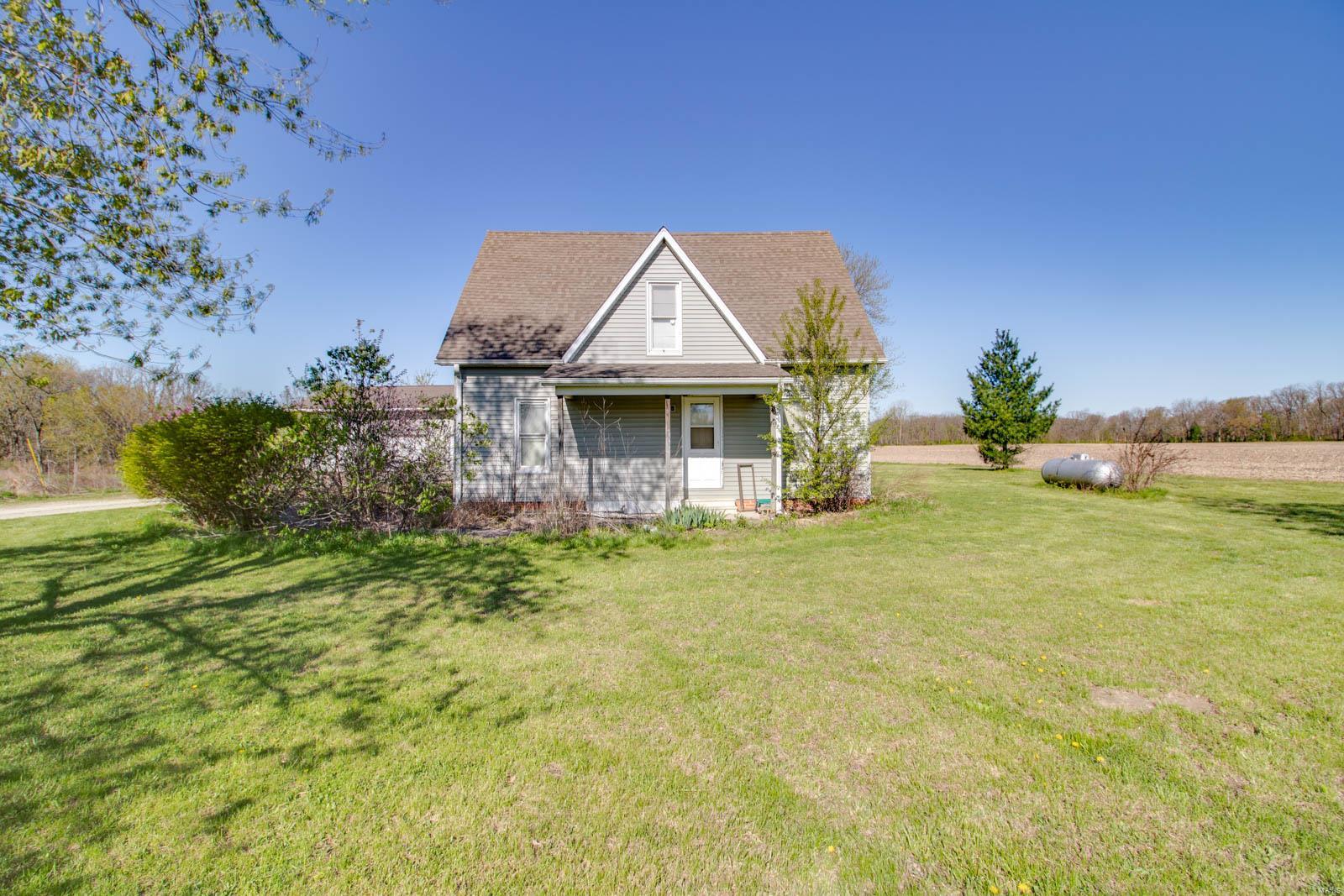 27281 Quarton Road Palmyra, IL 62674 - Photo 12 of 65