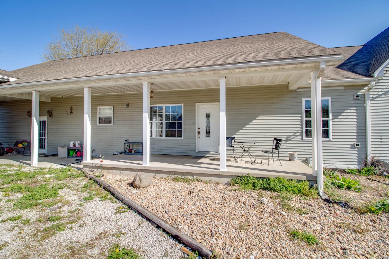 27281 Quarton Road Palmyra, IL 62674 - Photo 16 of 65