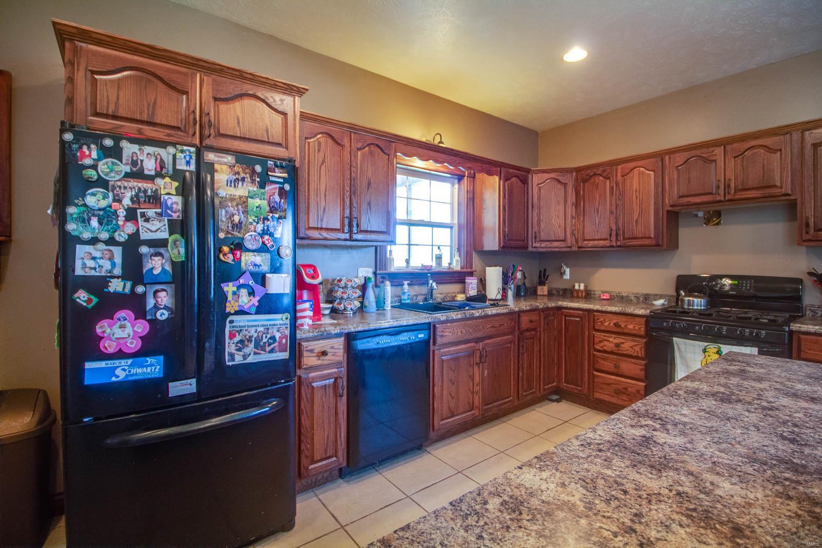 27281 Quarton Road Palmyra, IL 62674 - Photo 41 of 65
