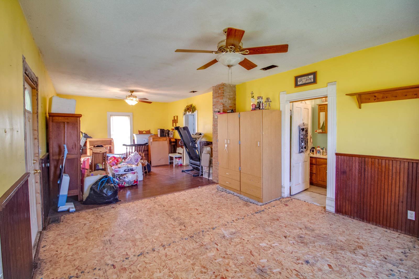 27281 Quarton Road Palmyra, IL 62674 - Photo 54 of 65