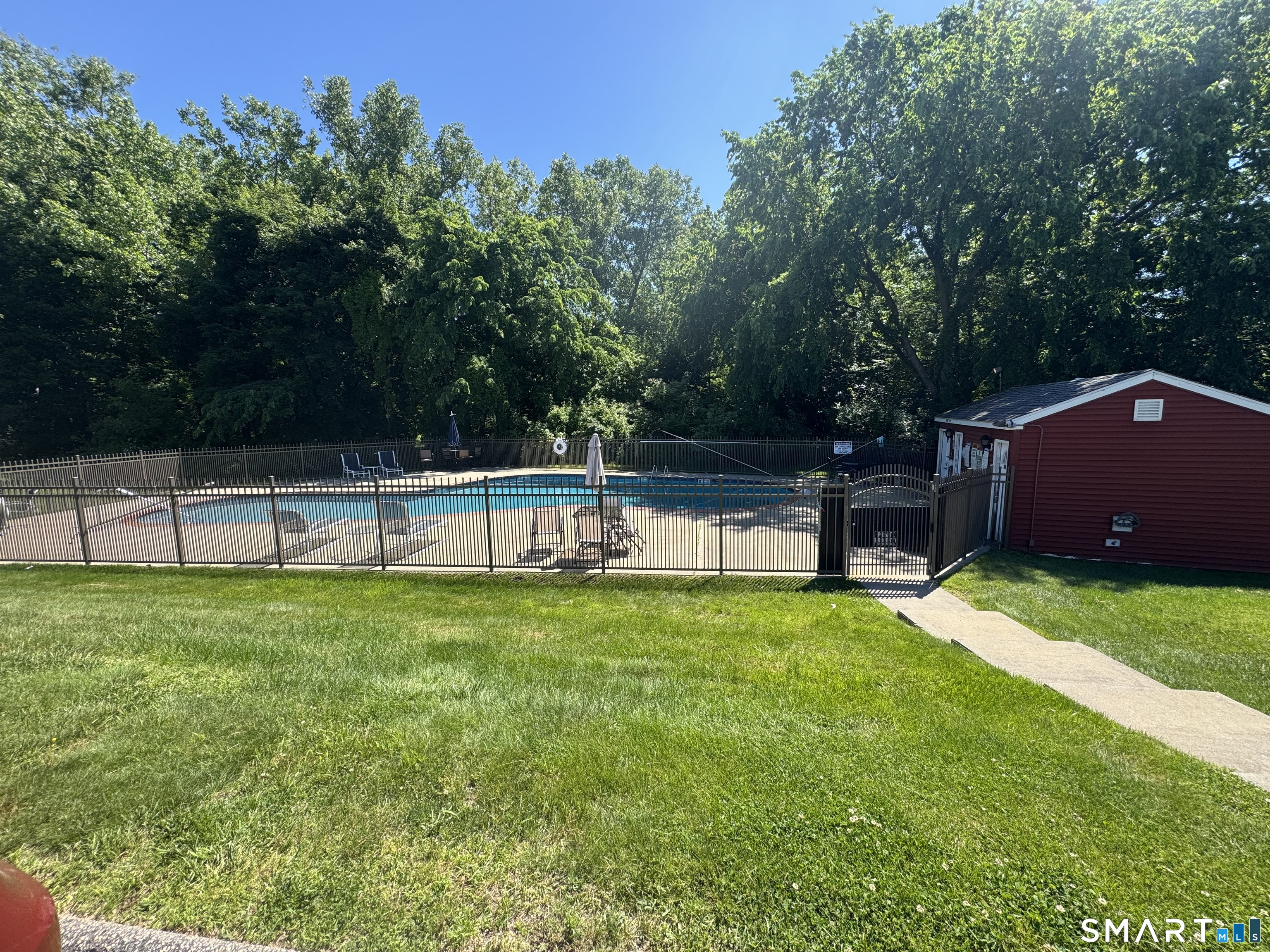 201 Regan Road, Unit 14C Vernon, CT 06066 - Photo 14 of 18