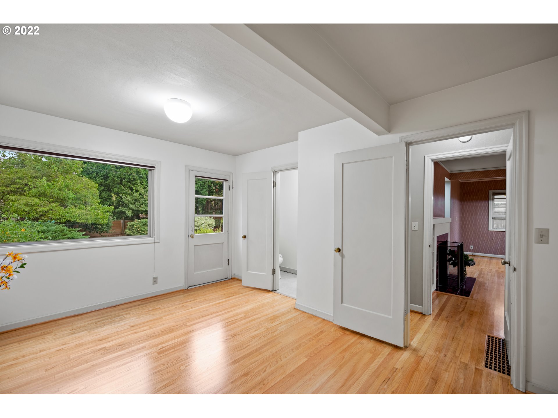 3025 Southwest Flower Terrace Portland, OR 97239 - Photo 17 of 31 Bedroom, Primary
