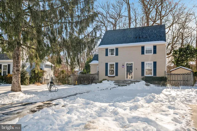 $549,000 | 1040 Hyde Park Drive, Annapolis, MD 21403