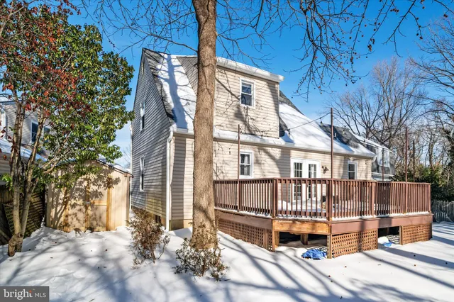 $549,000 | 1040 Hyde Park Drive, Annapolis, MD 21403