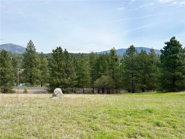a view of a outdoor space