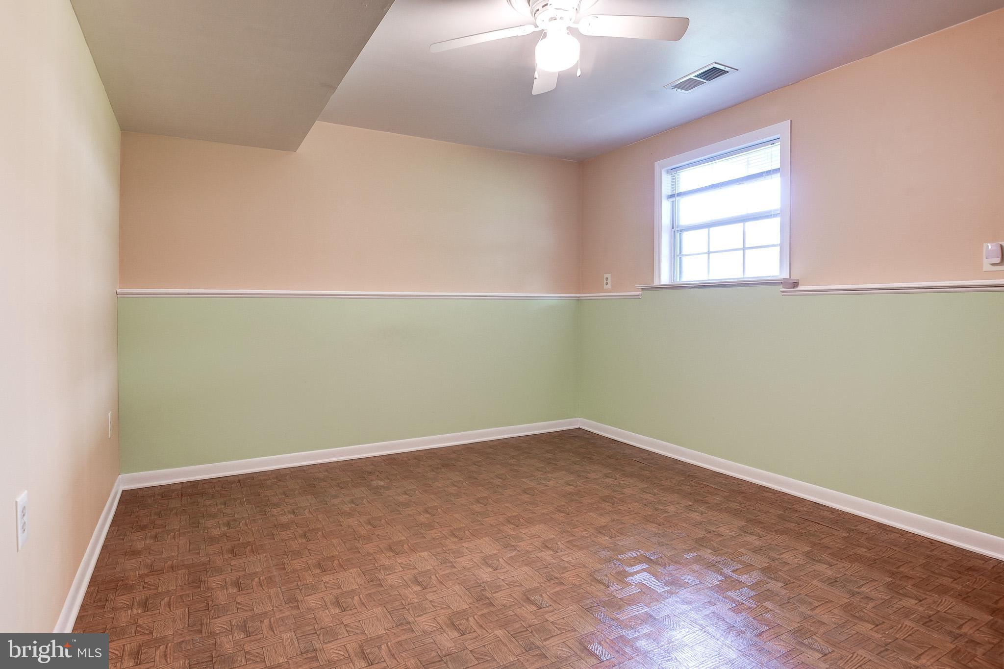 110 North Garfield Road Sterling, VA 20164 - Photo 26 of 30 Gallery Image 26