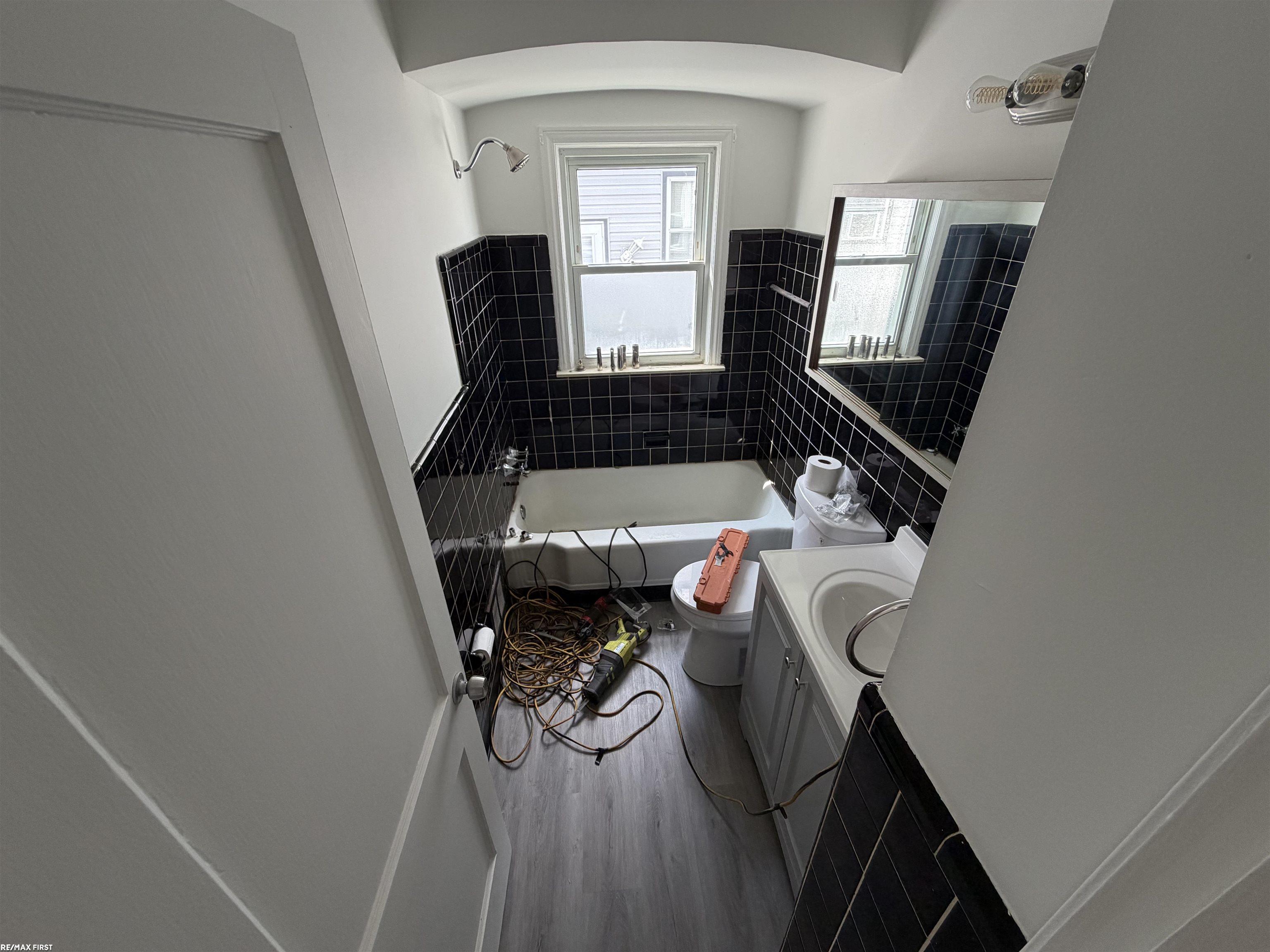 22829 Normandy Avenue Eastpointe, MI 48021 - Photo 13 of 35