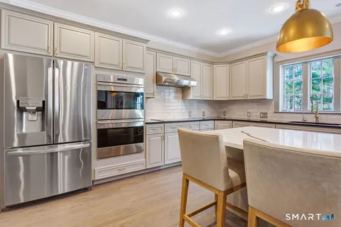 $1,595,000 | 76 High Hill Circle, Madison, CT 06443