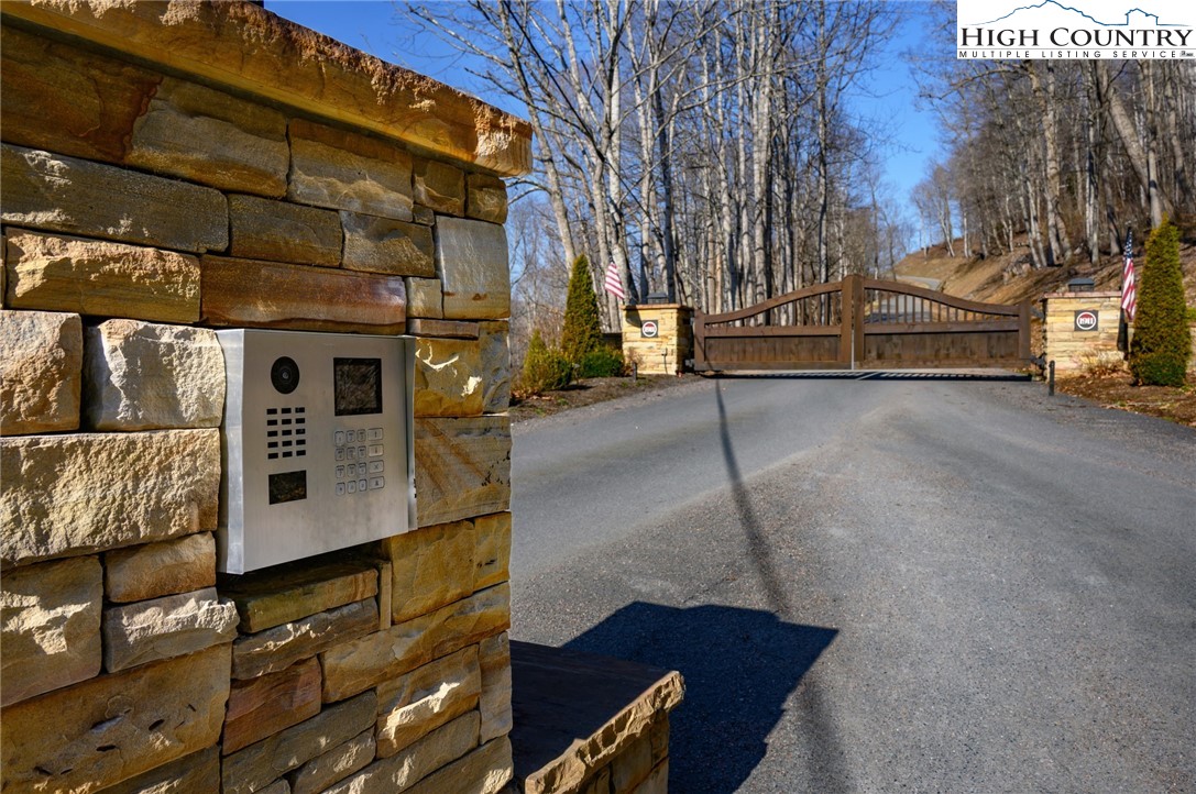 Raspberry Lane Elk Park, NC 28622 - Photo 22 of 39