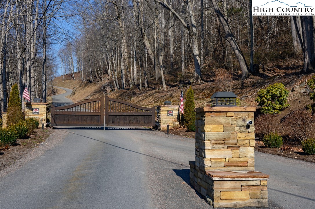 Raspberry Lane Elk Park, NC 28622 - Photo 23 of 39