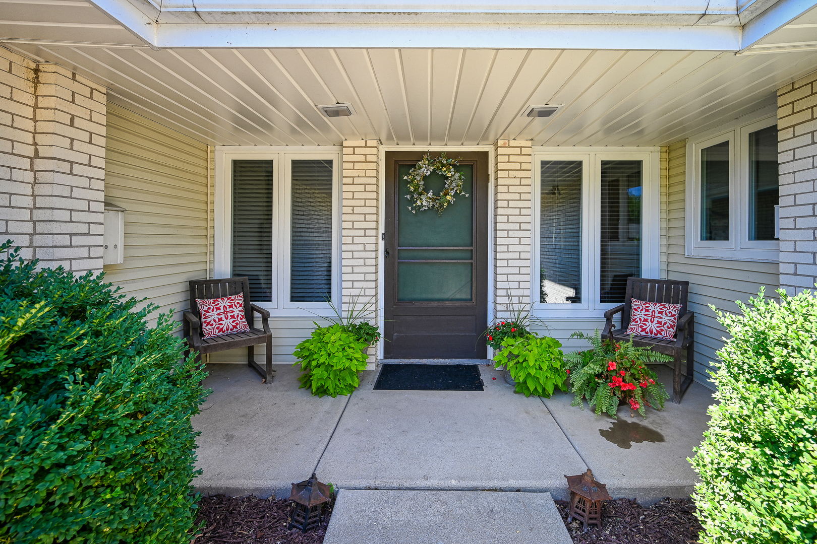 2S050 Taylor Road Glen Ellyn, IL 60137 - Photo 2 of 24 a front view of a house with a yard