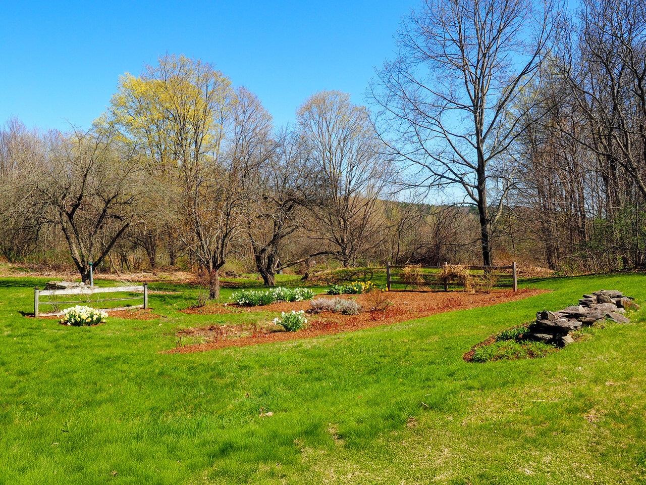 4367 St George Road Williston, VT 05495 - Photo 26 of 52