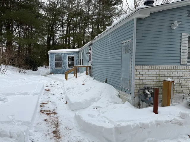 $175,000 | 28 Haskell Circle, Lakeville, MA 02347