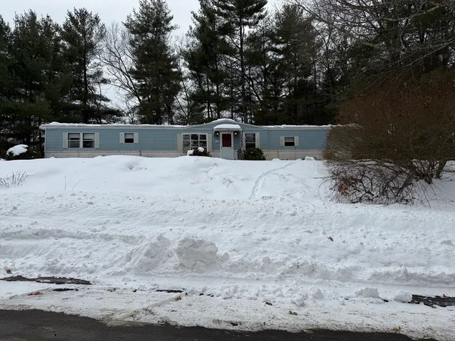 $175,000 | 28 Haskell Circle, Lakeville, MA 02347