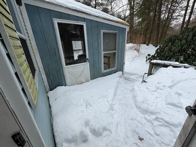 $175,000 | 28 Haskell Circle, Lakeville, MA 02347