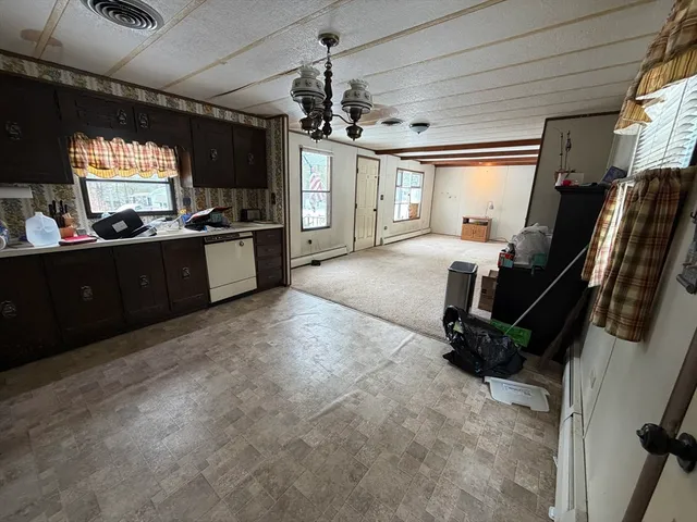 $175,000 | 28 Haskell Circle, Lakeville, MA 02347